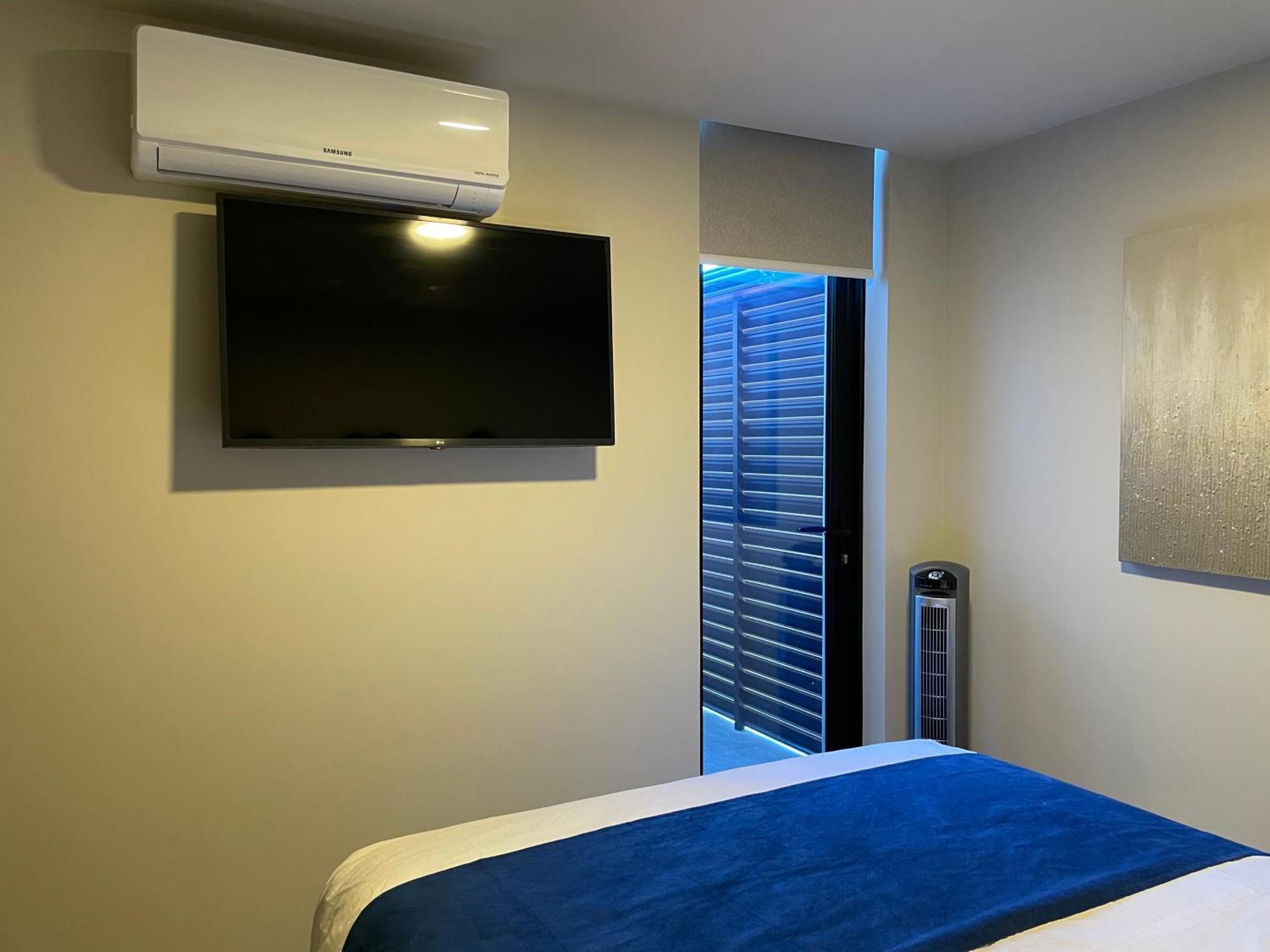 Cozy Apartment With Terrace, Sj Cosmopolitan Tower #402 San José Esterno foto