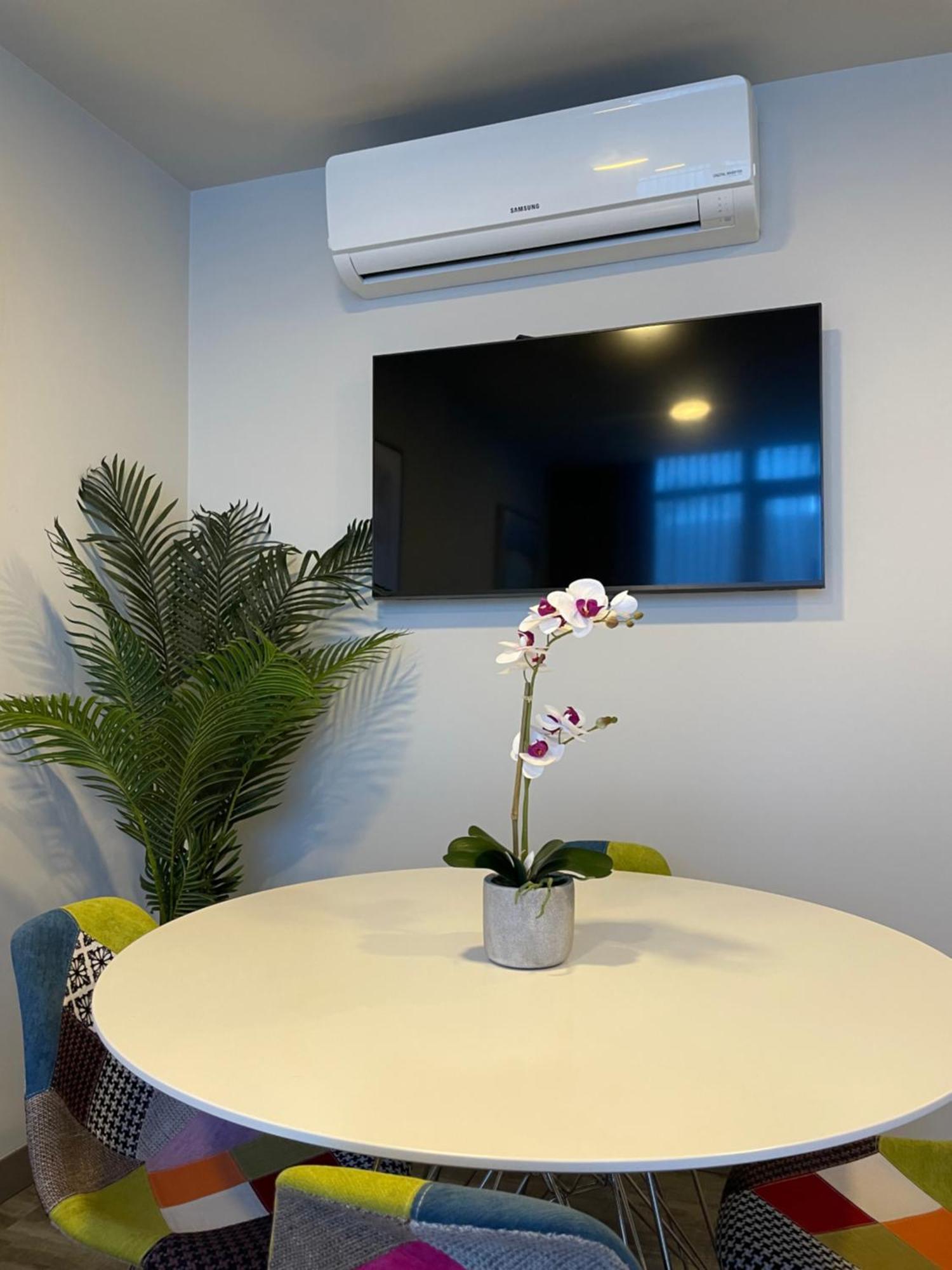 Cozy Apartment With Terrace, Sj Cosmopolitan Tower #402 San José Esterno foto