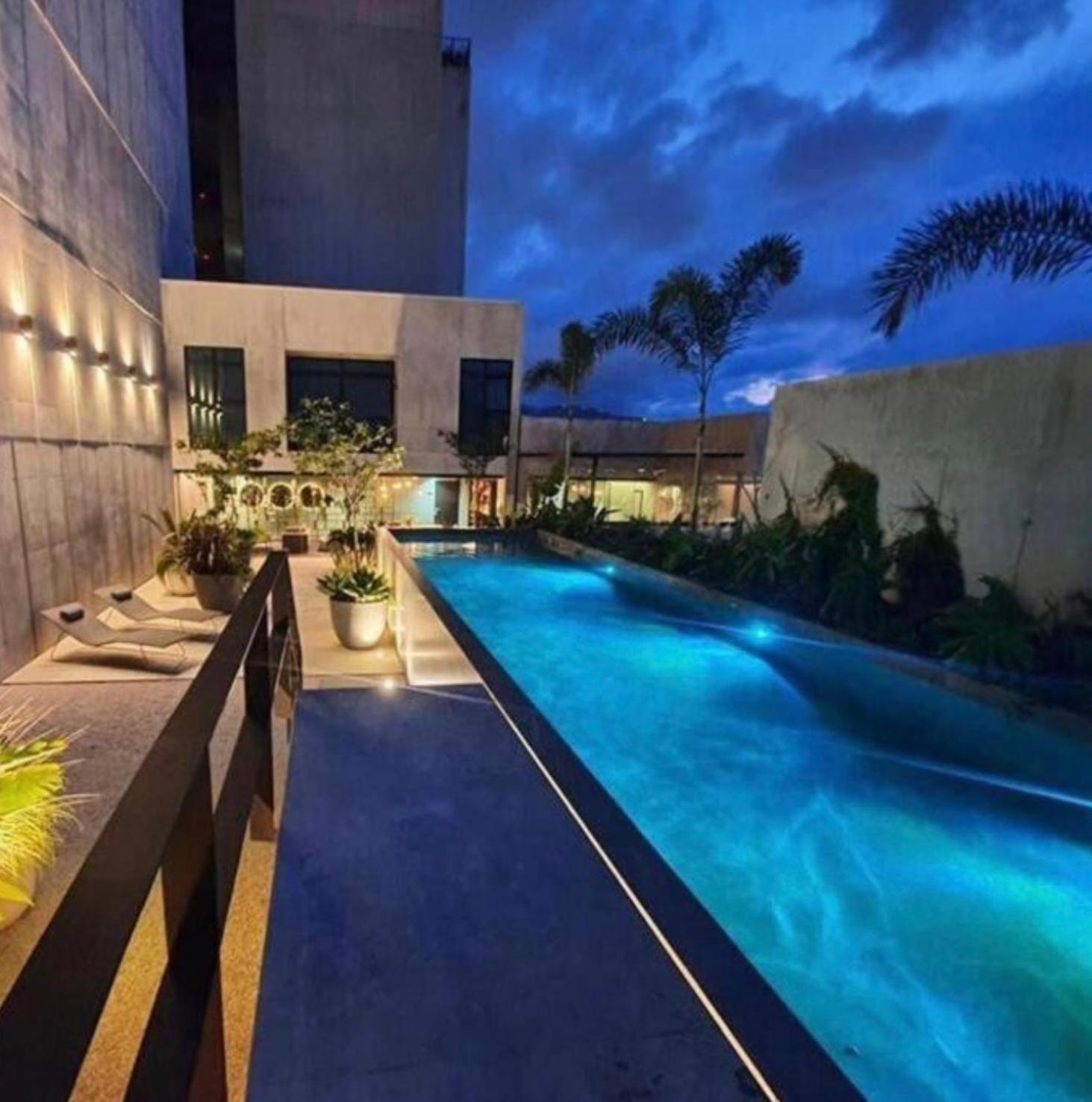 Cozy Apartment With Terrace, Sj Cosmopolitan Tower #402 San José Esterno foto